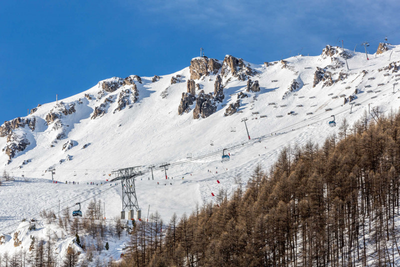 _lv_images__lot_0000180017_15_19916257
