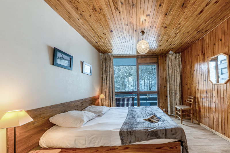 _lv_images__lot_0000180028_08_17940986