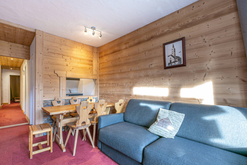 _lv_images__lot_0000200076_02_18306081