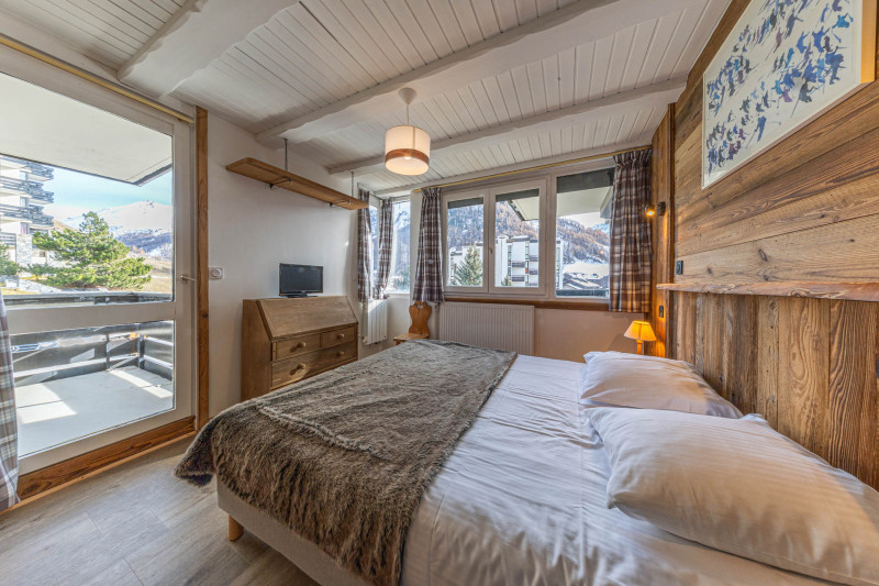 _lv_images__lot_0000200094_10_17830168