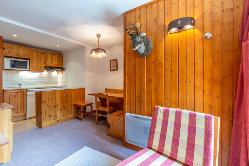 _lv_images__lot_0000210042_03_18180254 _lv_images__lot_0000210042_03_18180254