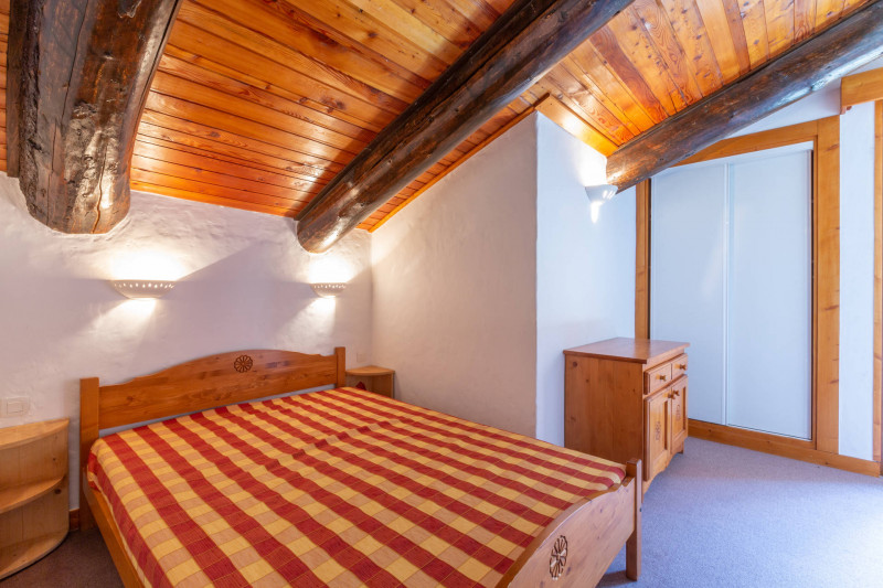 _lv_images__lot_0000210042_07_18064694