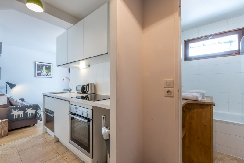 _lv_images__lot_0000220025_06_17787375 _lv_images__lot_0000220025_06_17787375