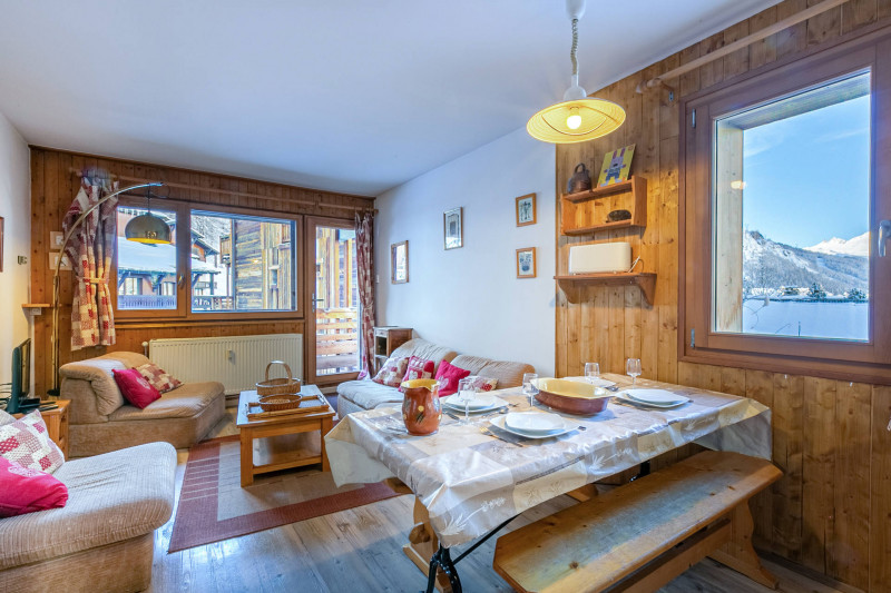 _lv_images__lot_0000220030_03_18502997