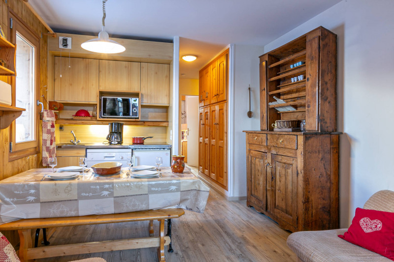 _lv_images__lot_0000220030_04_17419296