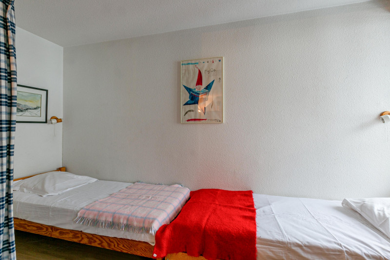 _lv_images__lot_0000240078_07_18434476