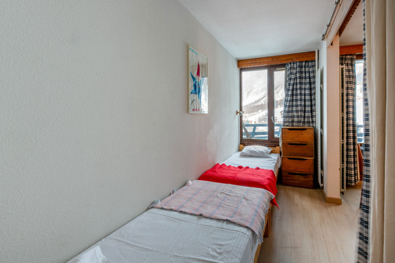 _lv_images__lot_0000240078_08_18174028