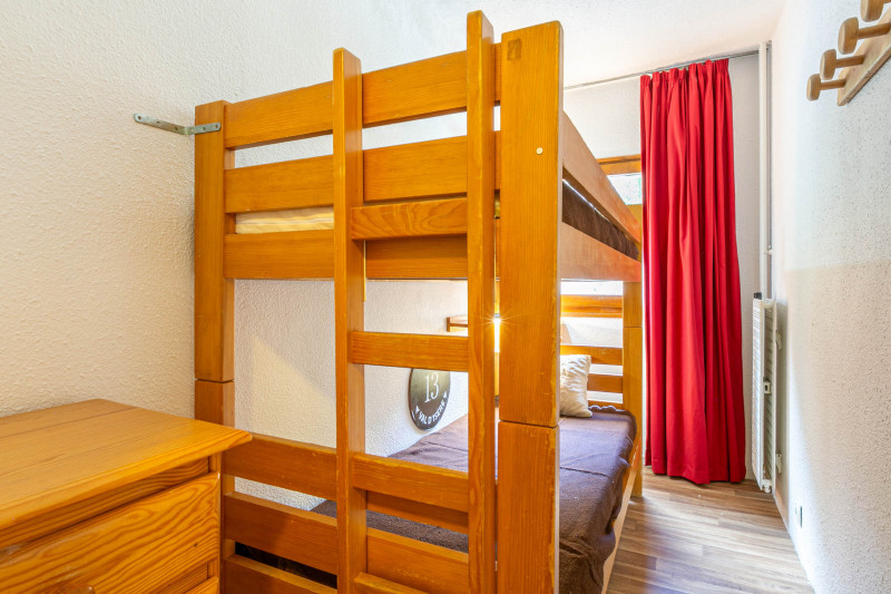 _lv_images__lot_0000240091_09_18517383