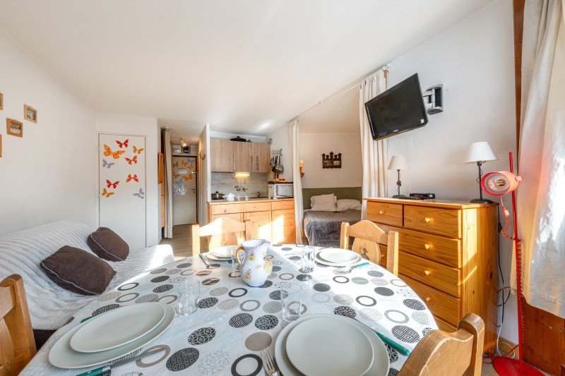 _lv_images__lot_0000240098_06_17411099 _lv_images__lot_0000240098_06_17411099