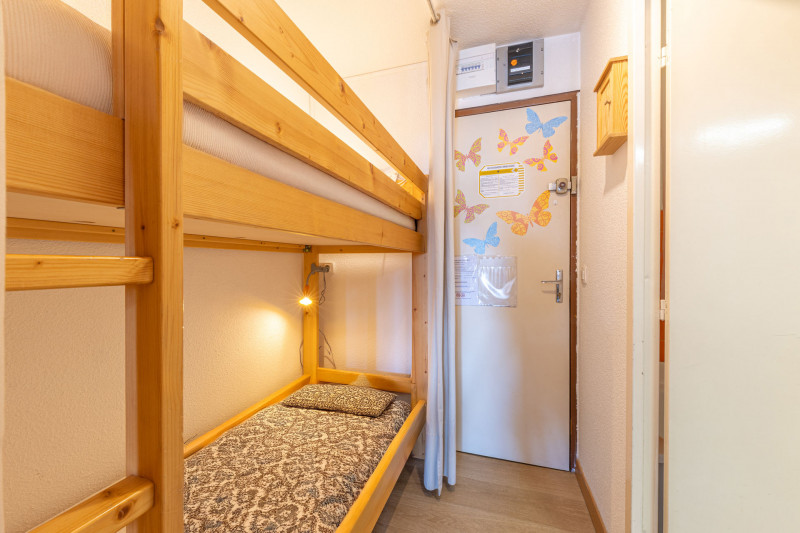 _lv_images__lot_0000240098_11_17385259 _lv_images__lot_0000240098_11_17385259