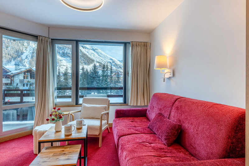 _lv_images__lot_0000250010_02_18449823