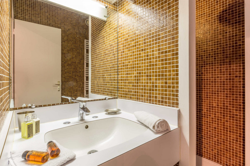 _lv_images__lot_0000250011_10_17364410 _lv_images__lot_0000250011_10_17364410