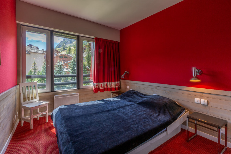 _lv_images__lot_0000250016_10_18360121 _lv_images__lot_0000250016_10_18360121