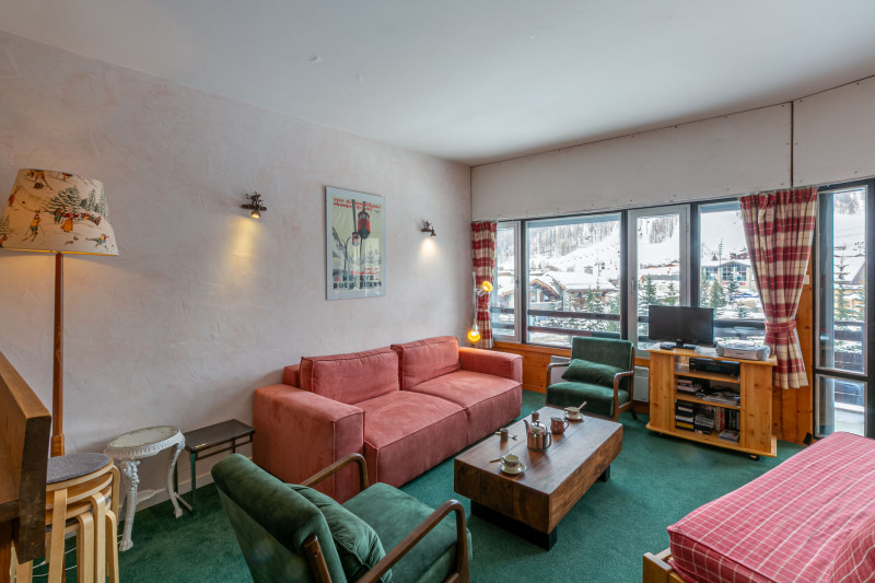 _lv_images__lot_0000250017_02_17829397