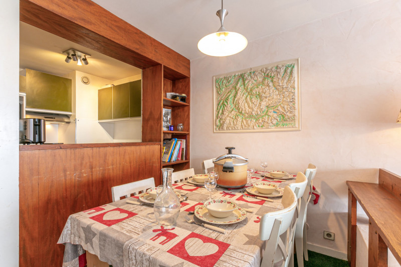 _lv_images__lot_0000250017_04_17434159