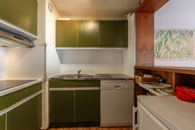 _lv_images__lot_0000250017_08_17299750