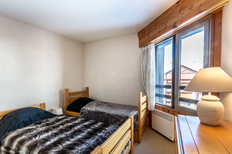 _lv_images__lot_0000250021_07_17940673