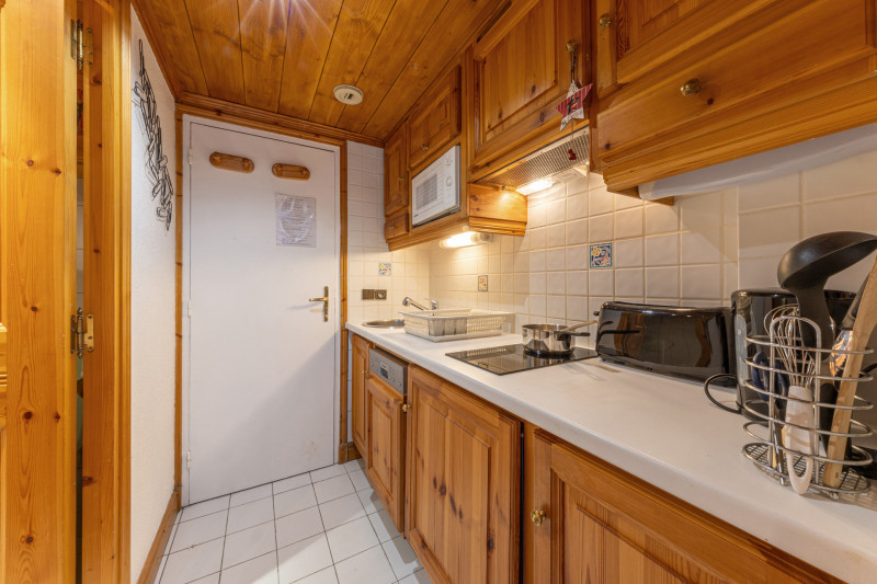 _lv_images__lot_0000260015_06_18227860