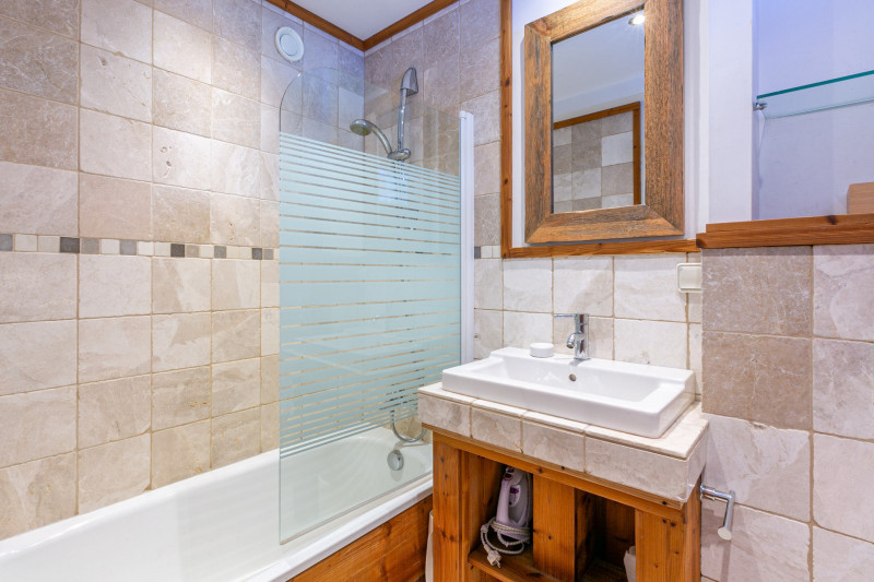 _lv_images__lot_0000280002_08_18358350 _lv_images__lot_0000280002_08_18358350