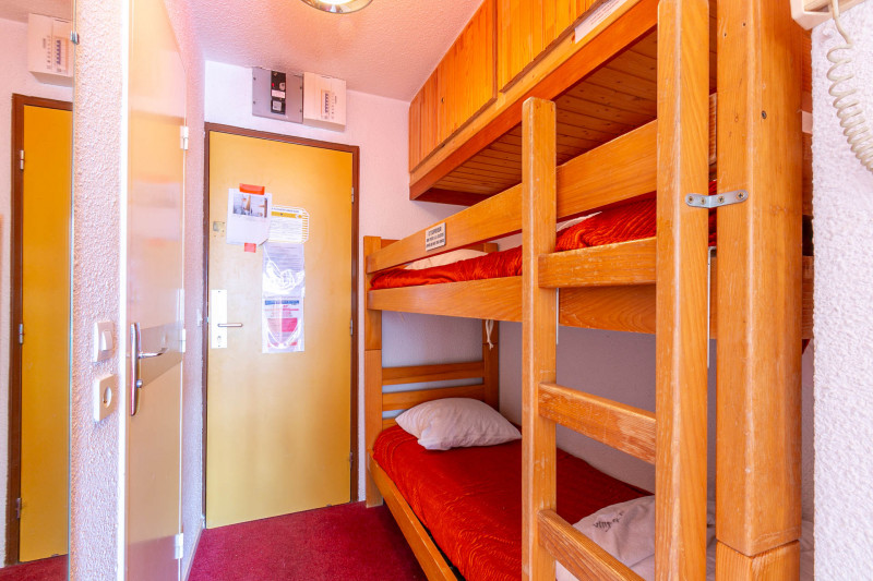 _lv_images__lot_0000370061_08_18358615 _lv_images__lot_0000370061_08_18358615