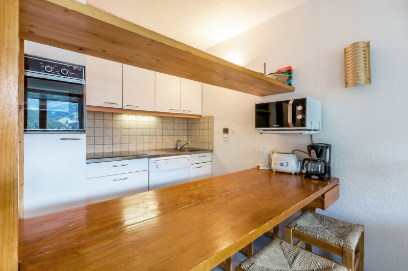 _lv_images__lot_0000370113_05_17425884