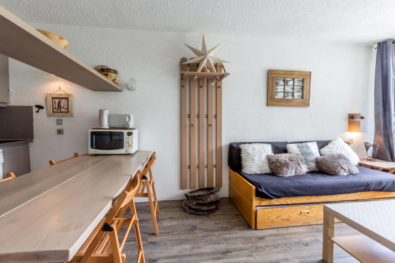 _lv_images__lot_0000370176_03_18449794