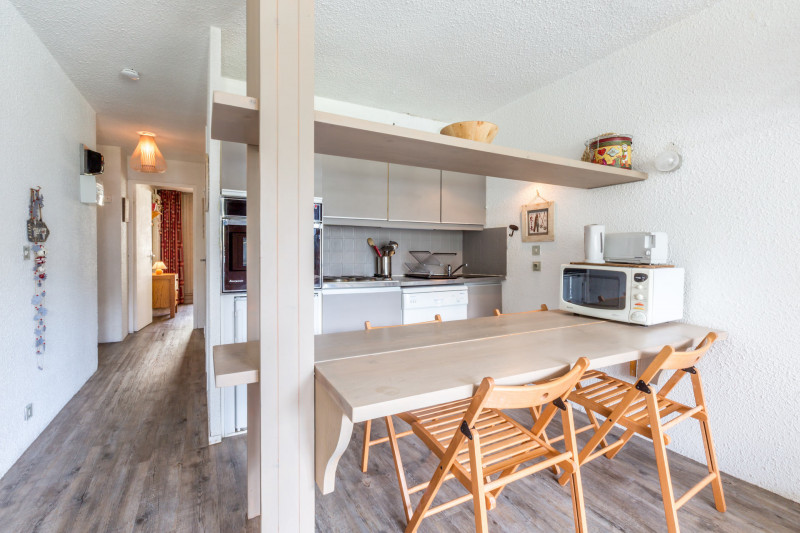 _lv_images__lot_0000370176_04_18358551