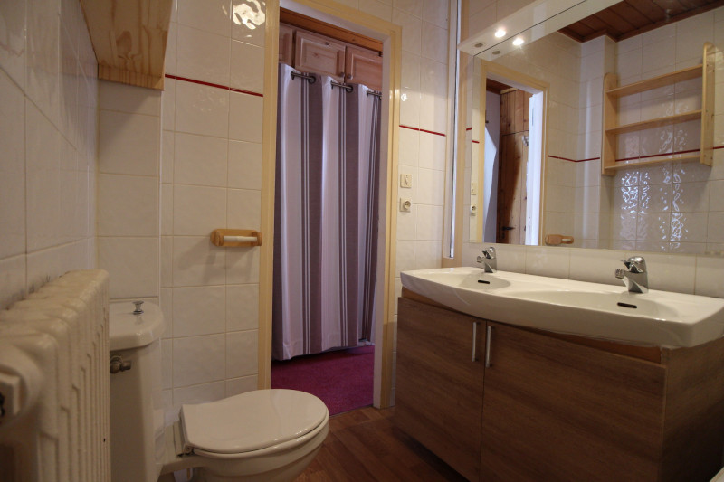 _lv_images__lot_0000380023_06_18360996 _lv_images__lot_0000380023_06_18360996