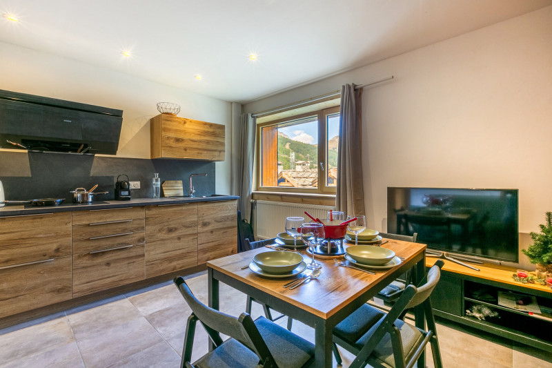 _lv_images__lot_0000380073_01_17365214