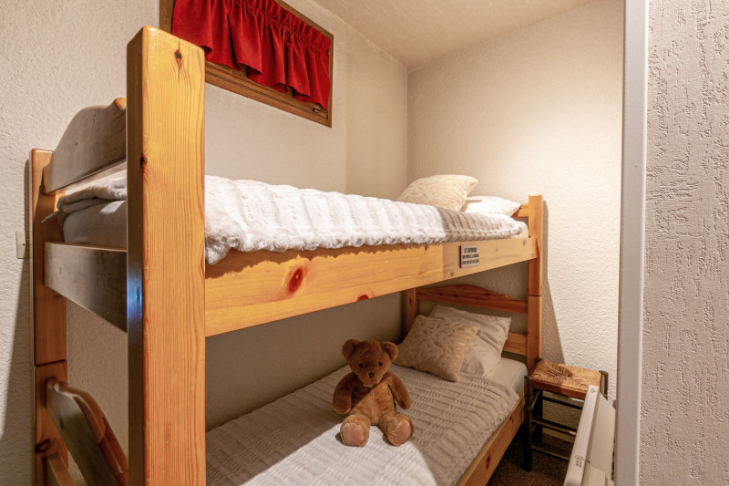 _lv_images__lot_0000400017_07_17832206