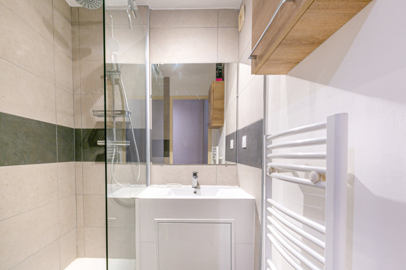 _lv_images__lot_0000400017_08_18434426