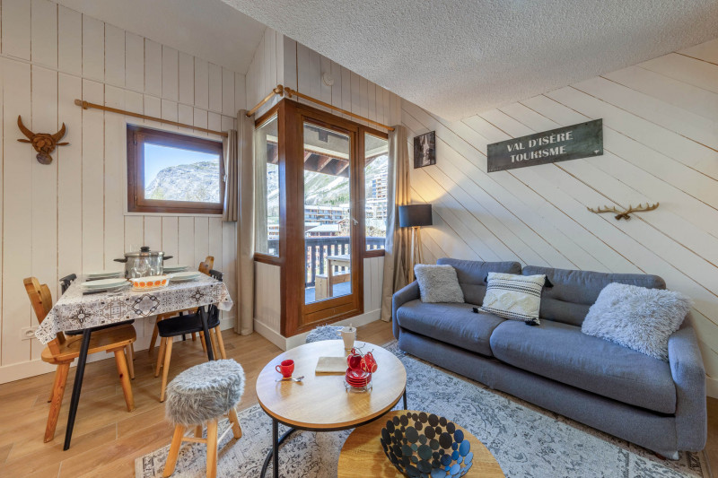 _lv_images__lot_0000400052_02_17760916