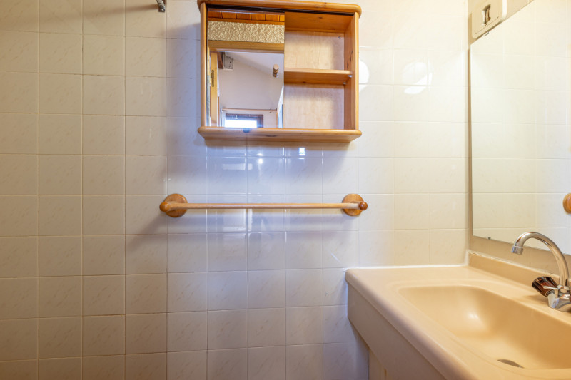 _lv_images__lot_0000400052_10_18452139