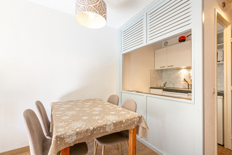 _lv_images__lot_0000410008_06_18307715 _lv_images__lot_0000410008_06_18307715