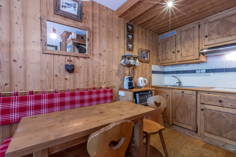 _lv_images__lot_0000410014_04_18180928 _lv_images__lot_0000410014_04_18180928