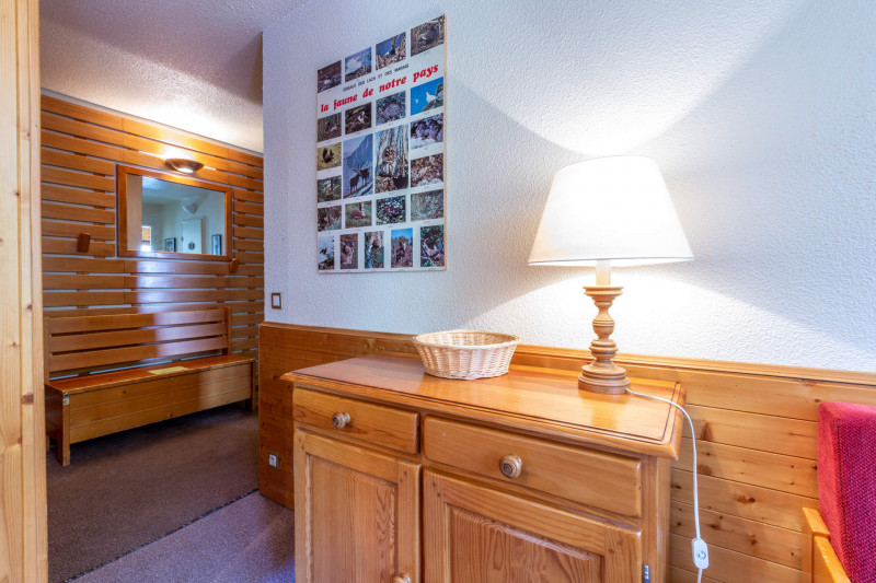 _lv_images__lot_0000410021_06_18183734 _lv_images__lot_0000410021_06_18183734