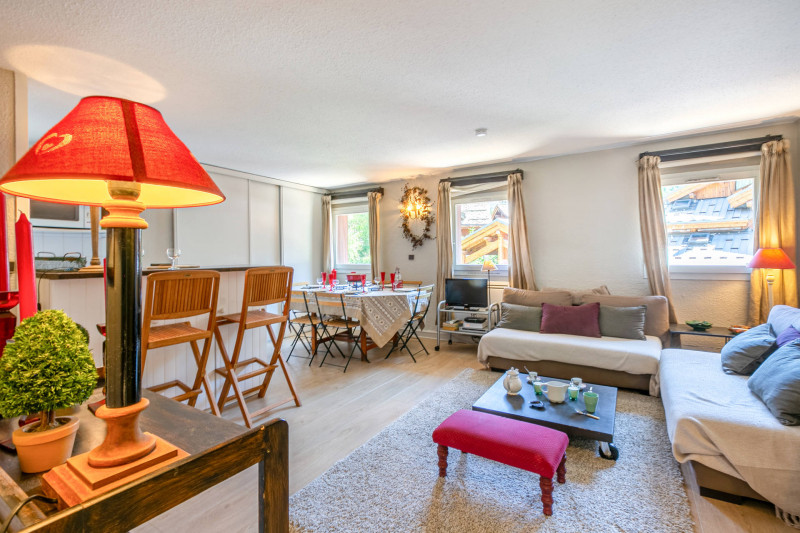 _lv_images__lot_0000710005_03_18452612