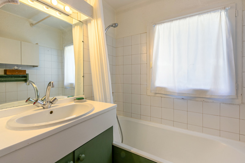 _lv_images__lot_0000710005_12_18361212 _lv_images__lot_0000710005_12_18361212