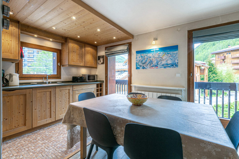 _lv_images__lot_0000710006_05_18164100 _lv_images__lot_0000710006_05_18164100