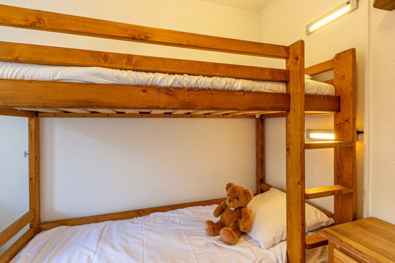 _lv_images__lot_0000720017_07_18180544