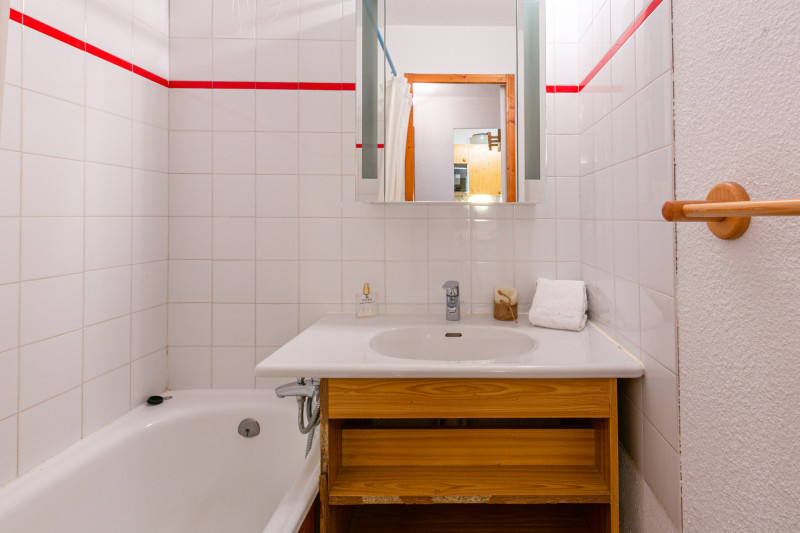 _lv_images__lot_0000720017_08_17300195