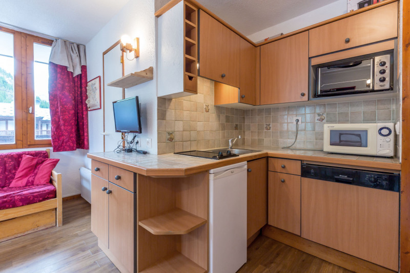 _lv_images__lot_0000720021_04_18183642 _lv_images__lot_0000720021_04_18183642