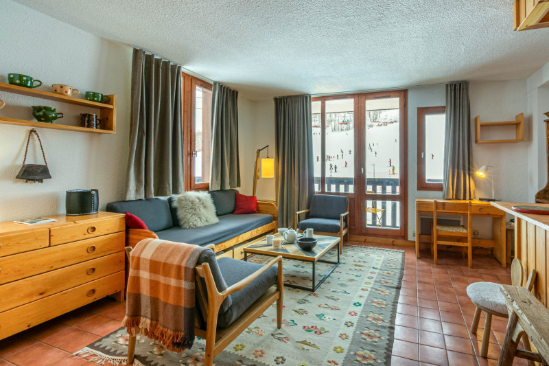 _lv_images__lot_0000720045_04_17426341