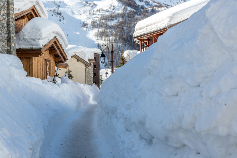 _lv_images__lot_0000730010_12_19329111 _lv_images__lot_0000730010_12_19329111