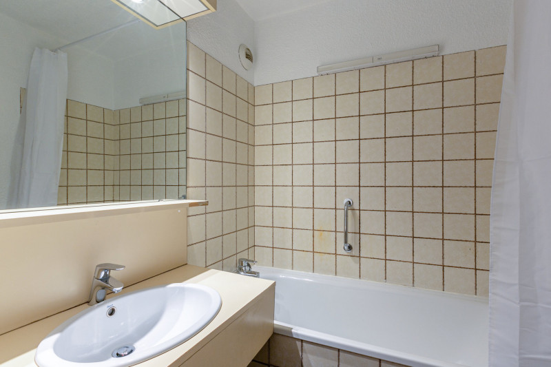 _lv_images__lot_0000810090_08_18552006