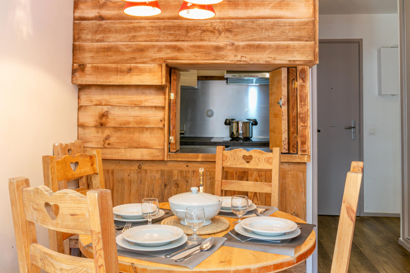 _lv_images__lot_0000810091_04_17401397