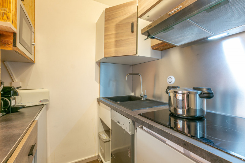 _lv_images__lot_0000810091_05_18395071 _lv_images__lot_0000810091_05_18395071