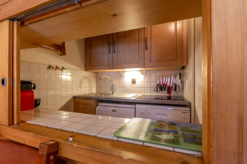 _lv_images__lot_0000810095_05_18263628