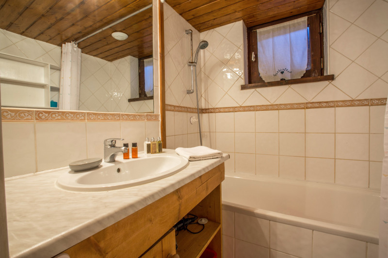 _lv_images__lot_0000810095_12_18077058 _lv_images__lot_0000810095_12_18077058