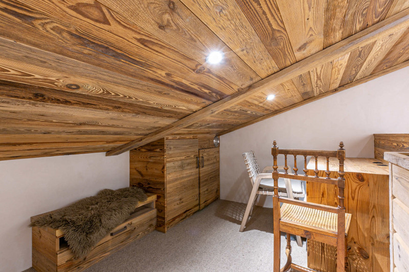 _lv_images__lot_0000810096_12_17407559 _lv_images__lot_0000810096_12_17407559